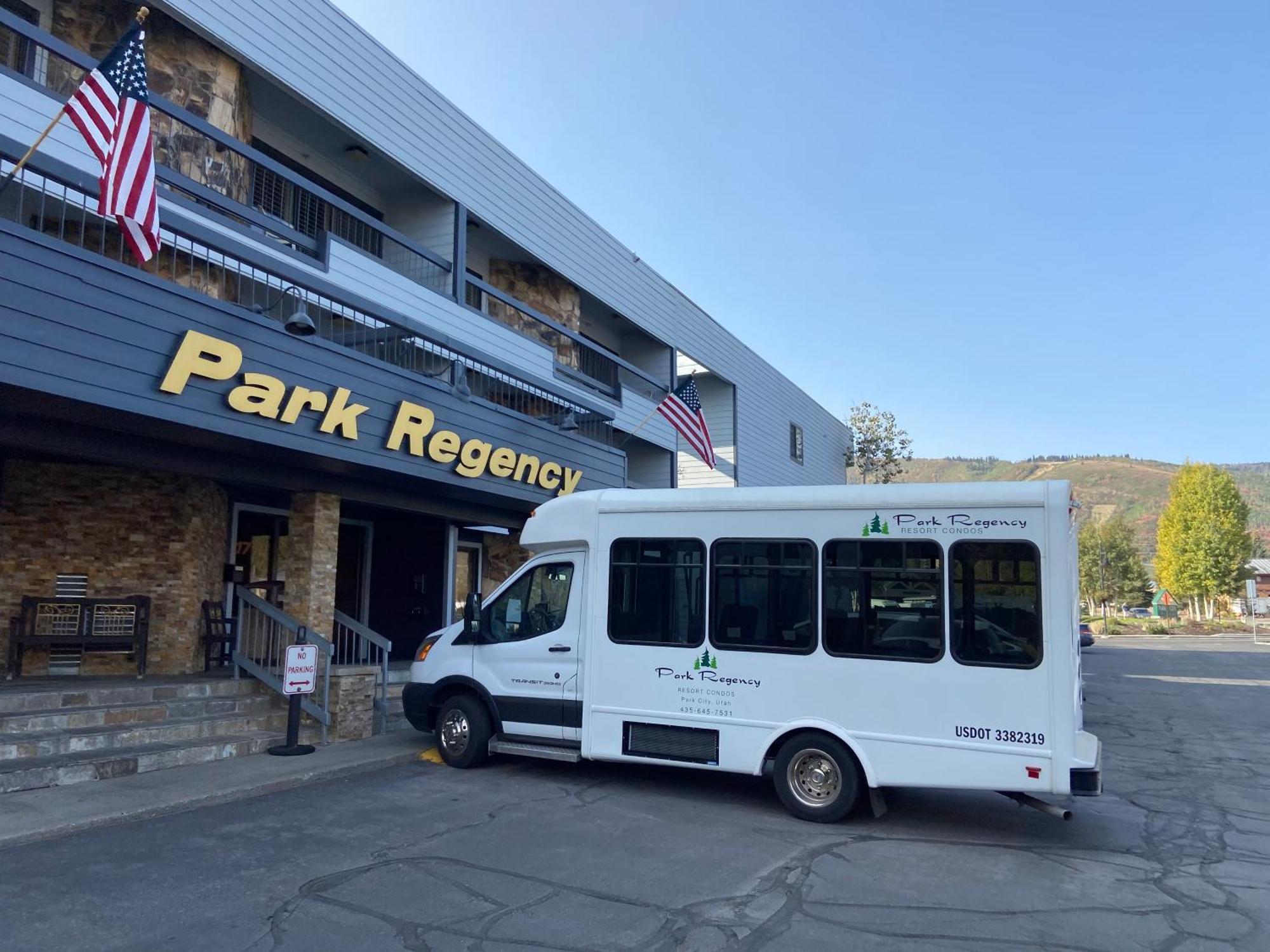 Park Regency Hotel Park City Bagian luar foto