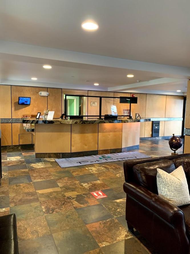 Park Regency Hotel Park City Bagian luar foto
