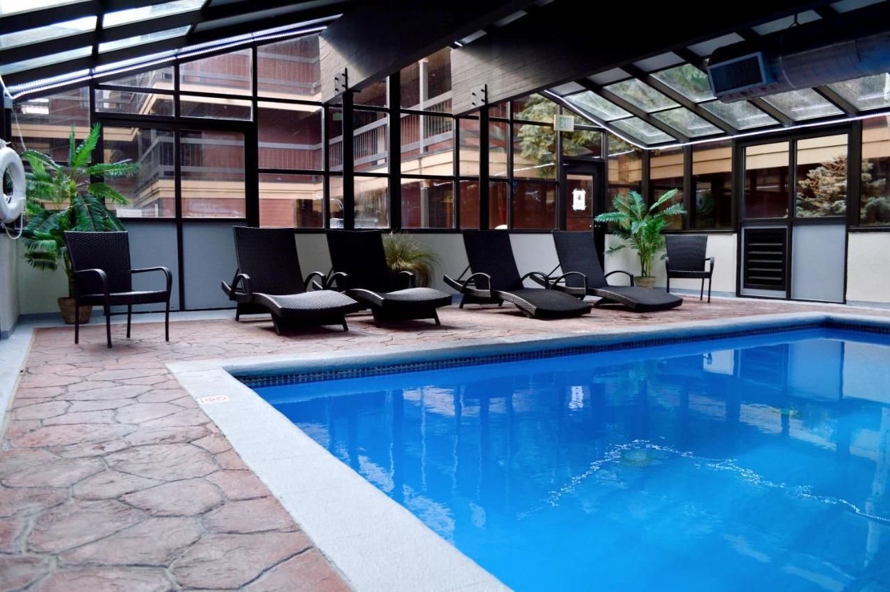 Park Regency Hotel Park City Bagian luar foto
