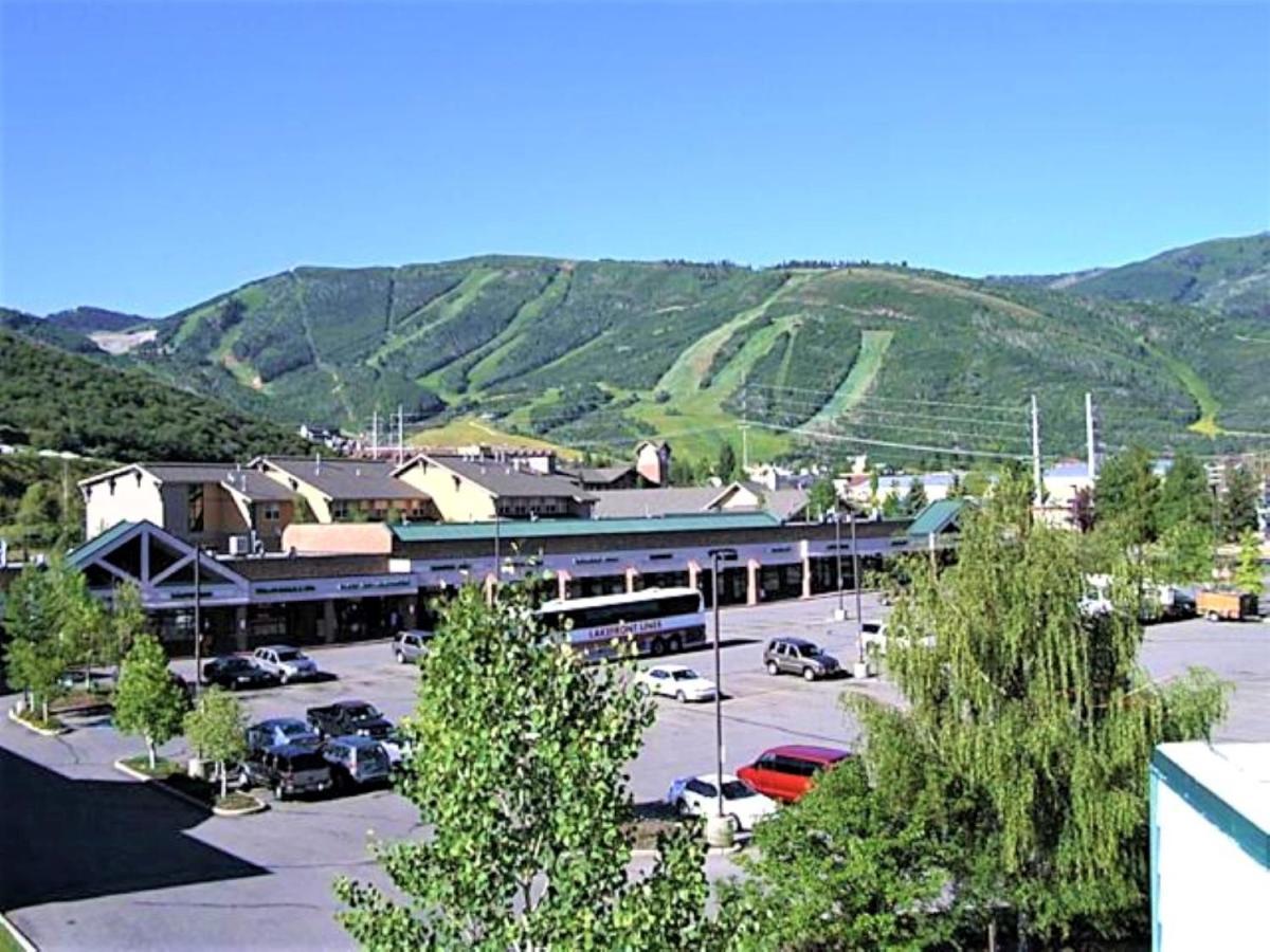 Park Regency Hotel Park City Bagian luar foto
